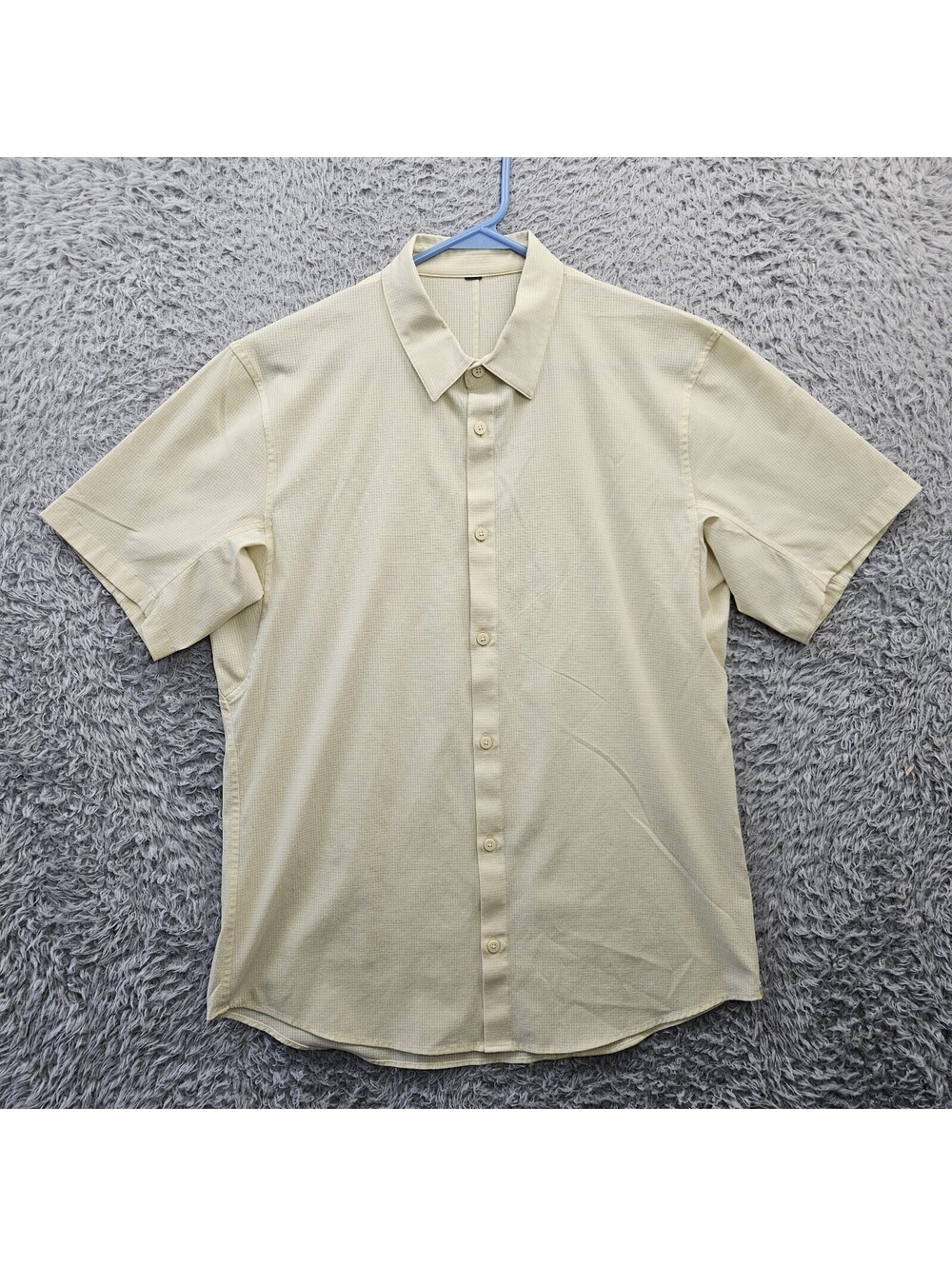 Lululemon Airing Easy Short Sleeve Shirt Buttercream Live in Practice Men Large
